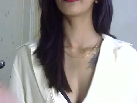 MAAYRA 09 online show from May 24, 10:53 pm