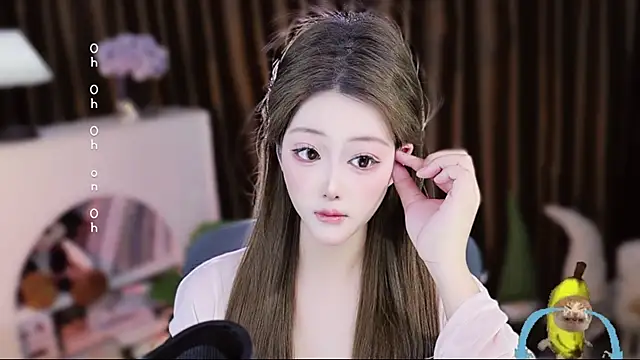 Arwyn-rr online show from April 13, 10:19 am