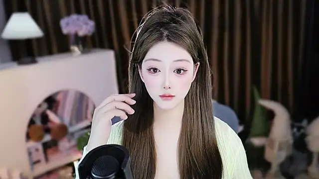 Arwyn-rr online show from March 20, 11:33 am