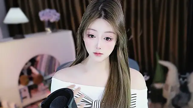 Arwyn-rr online show from March 24, 12:49 pm