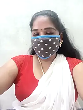 Snapshot of MaaliiiPonuTamil chatting on October 4, 1:40 am MaaliiiPonuTamil online show from October 4, 1:40 am
