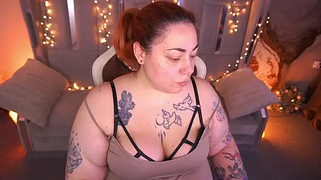 Kittywakee online show from March 10, 10:36 pm