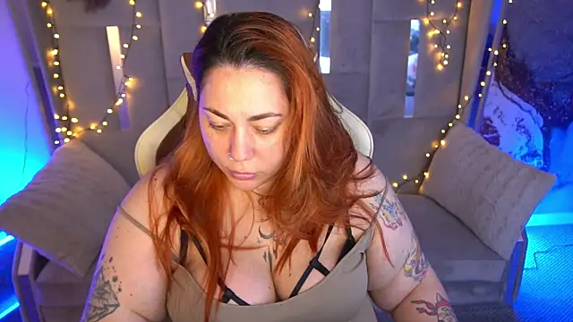 Kittywakee online show from March 29, 8:43 pm