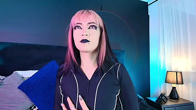 Aylen darkmoor online show from May 7, 7:50 pm