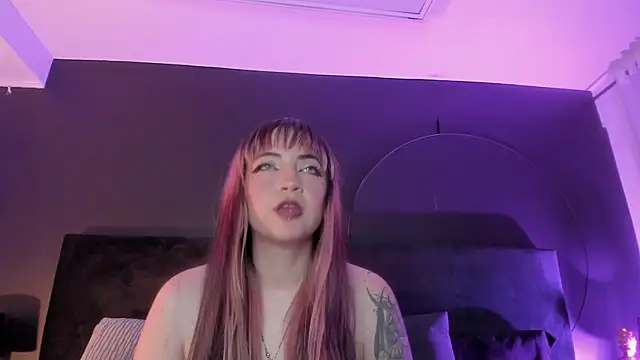 Aylen darkmoor online show from March 18, 1:46 am