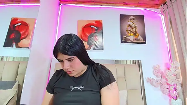 Naia x online show from April 15, 6:56 pm