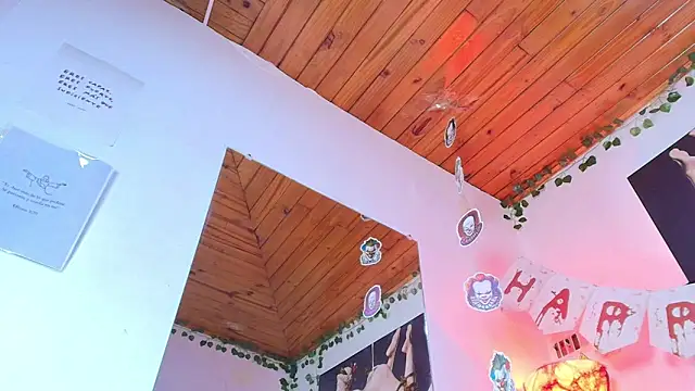 Naia x online show from October 24, 7:57 pm