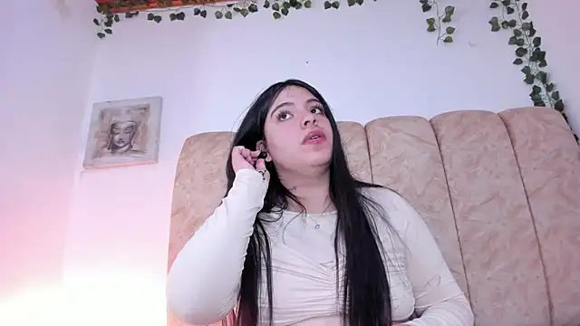 Naia x online show from March 20, 2:40 pm