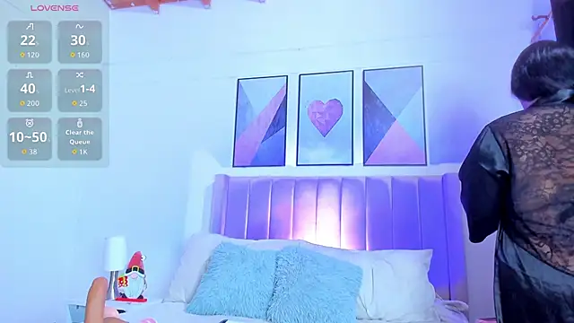 Snapshot of AshaSinclair chatting on December 15, 5:02 am AshaSinclair online show from December 15, 5:02 am