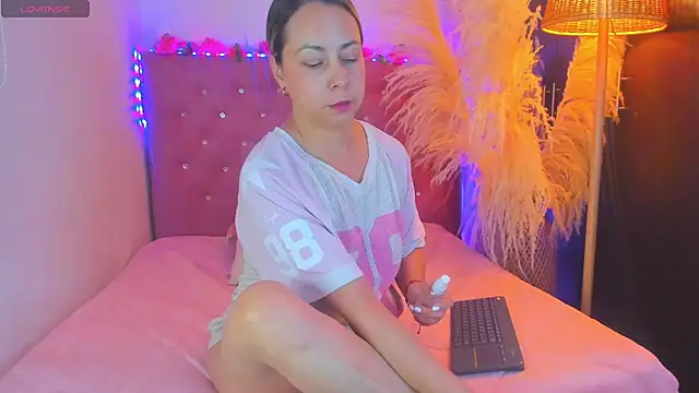  sexybunny  online show from June 3, 6:58 am
