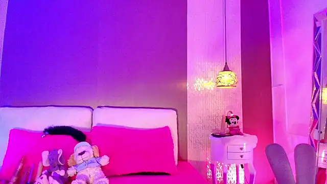 DannaDooll99 online show from May 21, 12:24 pm