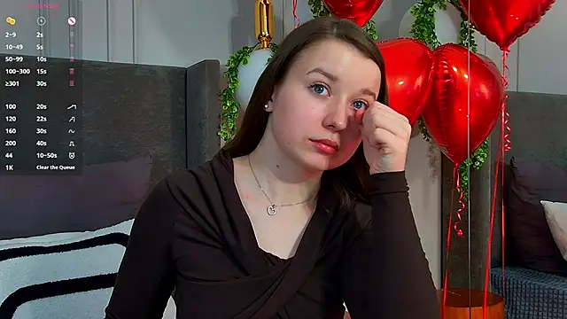 Snapshot of MichelleHaynes chatting on February 13, 9:17 pm MichelleHaynes online show from February 13, 9:17 pm