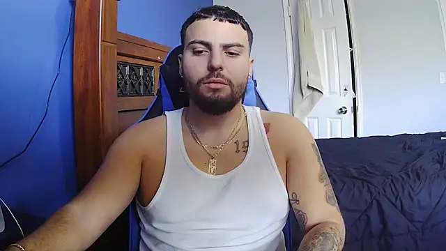 Snapshot of MasterKvn chatting on February 3, 5:56 pm MasterKvn online show from February 3, 5:56 pm