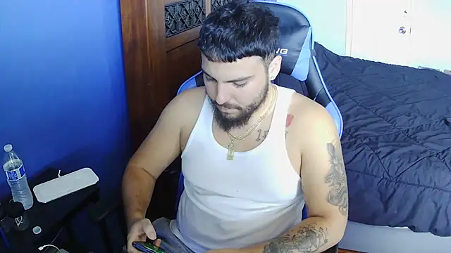 Snapshot of MasterKvn chatting on March 19, 4:13 pm MasterKvn online show from March 19, 4:13 pm