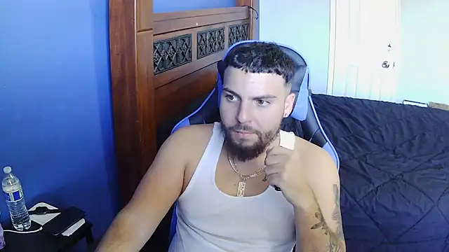 Snapshot of MasterKvn chatting on February 28, 5:59 pm MasterKvn online show from February 28, 5:59 pm