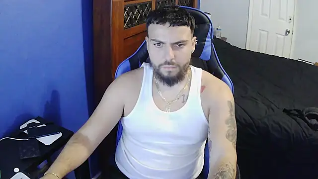 Snapshot of MasterKvn chatting on March 6, 8:09 am MasterKvn online show from March 6, 8:09 am