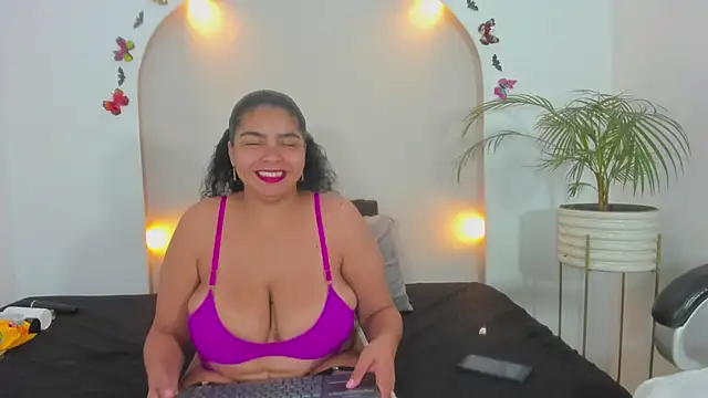 Sofii Cooper1 online show from November 12, 3:32 am