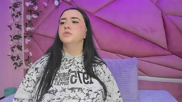 Victoria Rossy online show from November 15, 8:35 pm