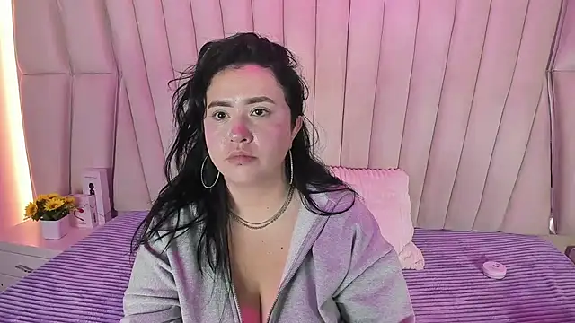 Snapshot of Victoria_Rossy chatting on July 7, 10:46 pm Victoria Rossy online show from July 7, 10:46 pm