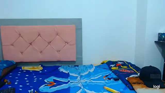 jaycolinss online show from April 6, 5:41 am