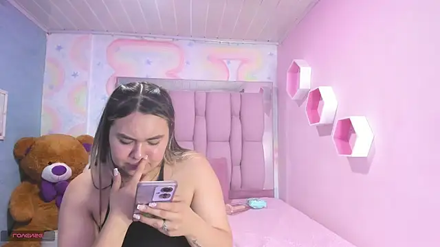 lunula angels online show from December 28, 6:40 pm