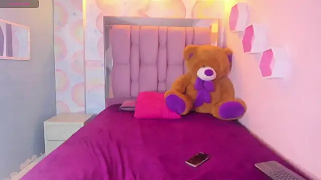 lunula angels online show from December 2, 10:07 pm