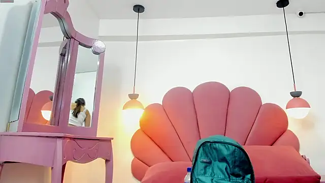 lunula angels online show from January 29, 9:39 pm