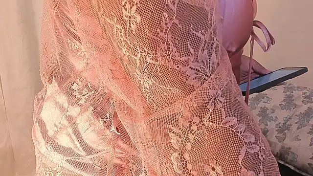 Snapshot of conielaurenth chatting on November 14, 7:01 am conielaurenth online show from November 14, 7:01 am