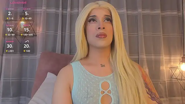 Snapshot of Nyx__Blackwood chatting on February 6, 3:02 am Nyx Blackwood online show from February 6, 3:02 am