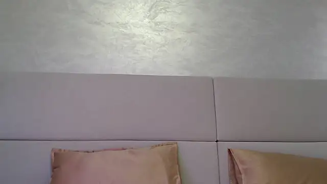 MiaRie online show from September 28, 4:30 am