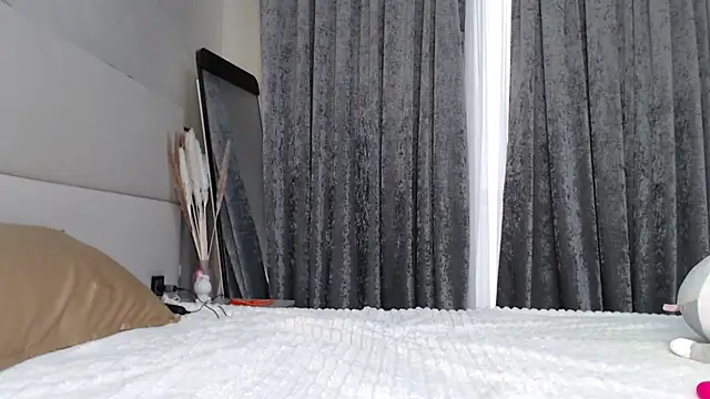 MiaRie online show from March 2, 4:46 am