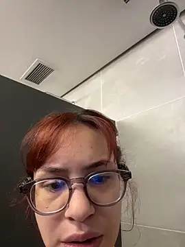 AgnesCampp online show from June 1, 4:50 pm