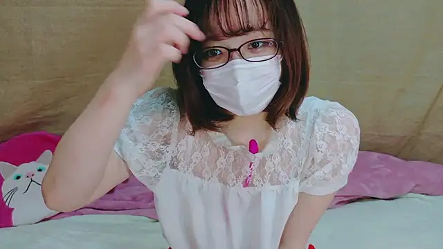 Snapshot of Arisa_san__ chatting on December 9, 10:11 am Arisa san online show from December 9, 10:11 am