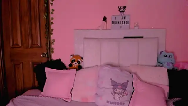 gabyye capprins online show from November 8, 12:25 am