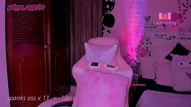 gabyye capprins online show from February 7, 12:07 am