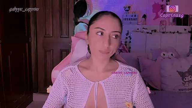 gabyye capprins online show from February 12, 12:21 am