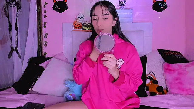 gabyye capprins online show from October 25, 12:10 am