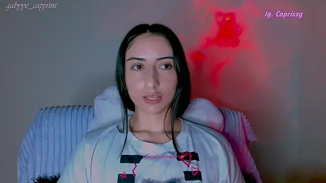 gabyye capprins online show from March 12, 12:27 am