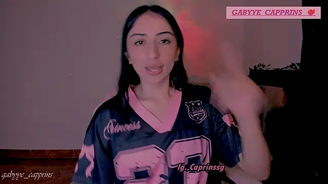 gabyye capprins online show from March 31, 1:29 am