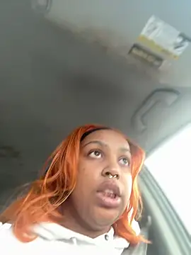 Snapshot of Jayhoney25 chatting on October 27, 3:57 pm Jayhoney25 online show from October 27, 3:57 pm