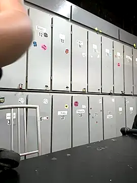 Snapshot of Jayhoney25 chatting on December 4, 4:54 pm Jayhoney25 online show from December 4, 4:54 pm