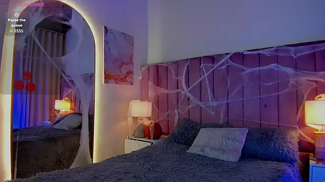 SweetGirl       online show from October 25, 11:20 am