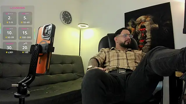 Ethan Castellano online show from February 20, 9:39 pm