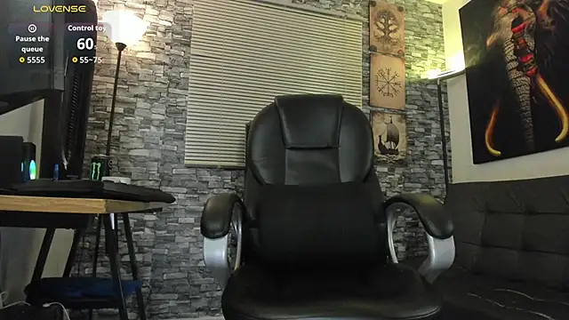 Snapshot of Ethan_Castellano chatting on June 7, 9:31 pm Ethan Castellano online show from June 7, 9:31 pm