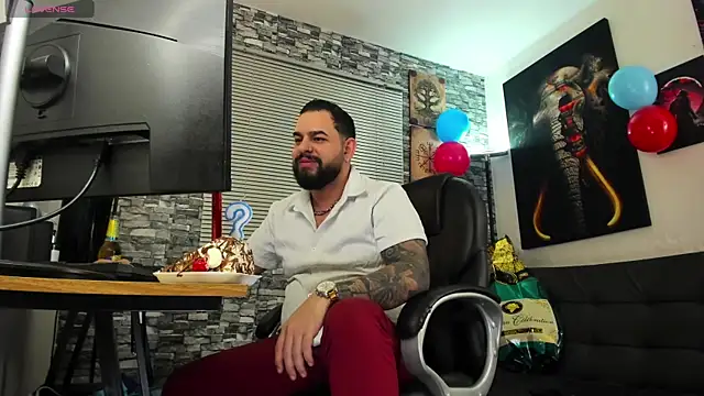 Snapshot of Ethan_Castellano chatting on July 17, 8:39 pm Ethan Castellano online show from July 17, 8:39 pm