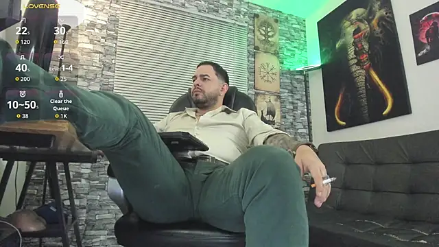 Ethan Castellano online show from May 9, 10:57 pm