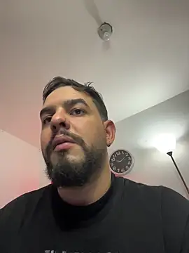 Ethan Castellano online show from October 26, 9:15 pm