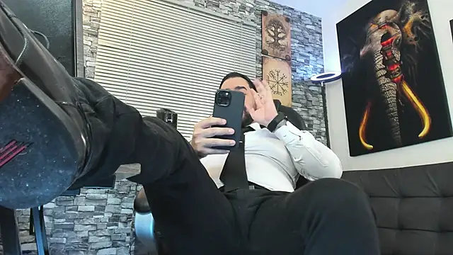Snapshot of Ethan_Castellano chatting on June 14, 10:00 pm Ethan Castellano online show from June 14, 10:00 pm