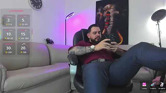 Ethan Castellano online show from December 21, 7:59 pm