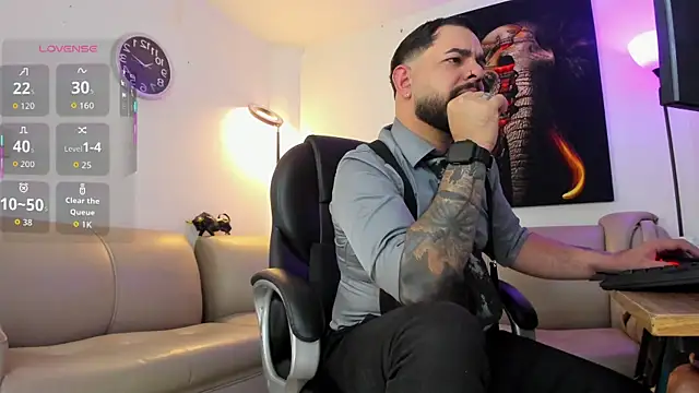 Ethan Castellano online show from February 8, 9:01 pm